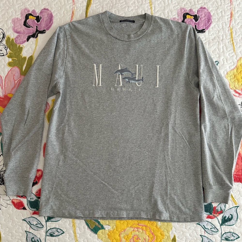 Brandy Melville Gray Maui Hawaii Long Sleeve – One Size